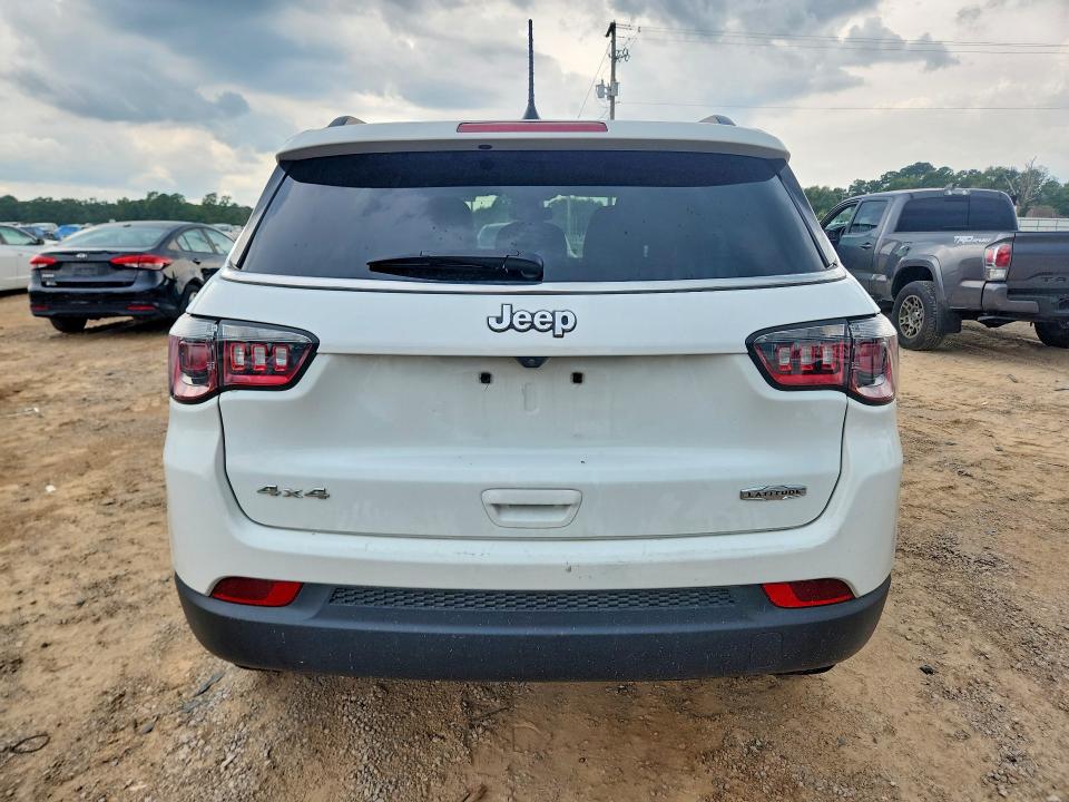 Снимка 6 от търг – 2025 JEEP COMPASS с VIN 3C4NJDBN5ST620528