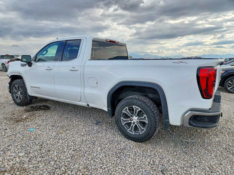 صورة رقم 2 من المزاد - 2023 GMC SIERRA مع VIN 1GTRUBEK0PZ235537