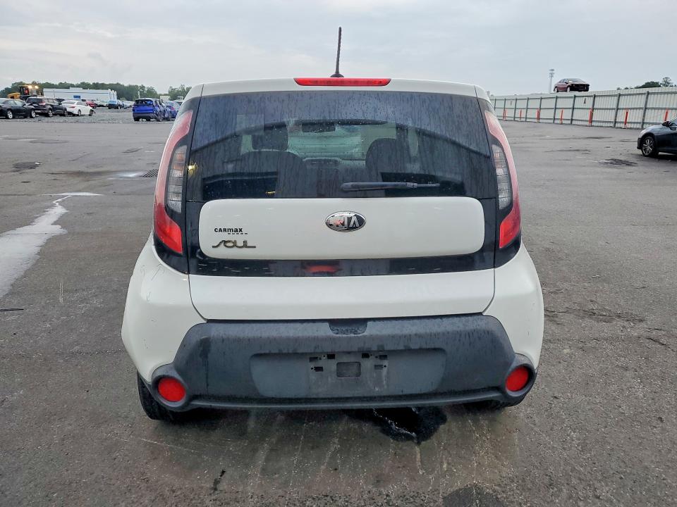 Photo 6 from auction – 2014 KIA SOUL with VIN KMHD35LE2DU113598