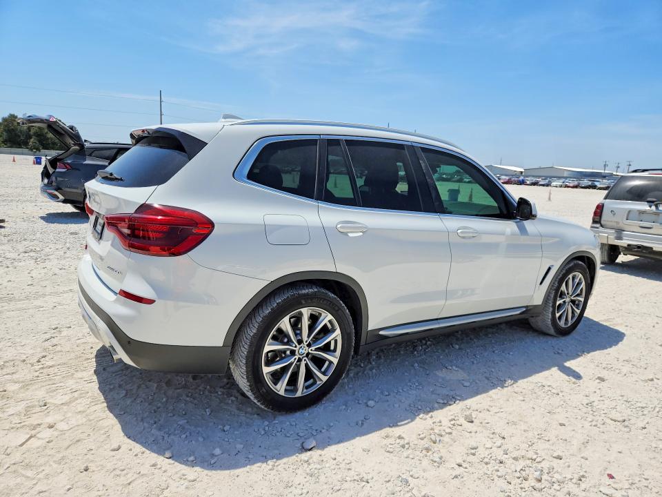 Zdjęcie 3 z aukcji – 2019 BMW X3 z VIN 5UXTR7C57KLE98252