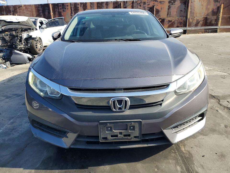 Photo 5 from auction – 2017 HONDA CIVIC with VIN 2HGFC2F51HH556097