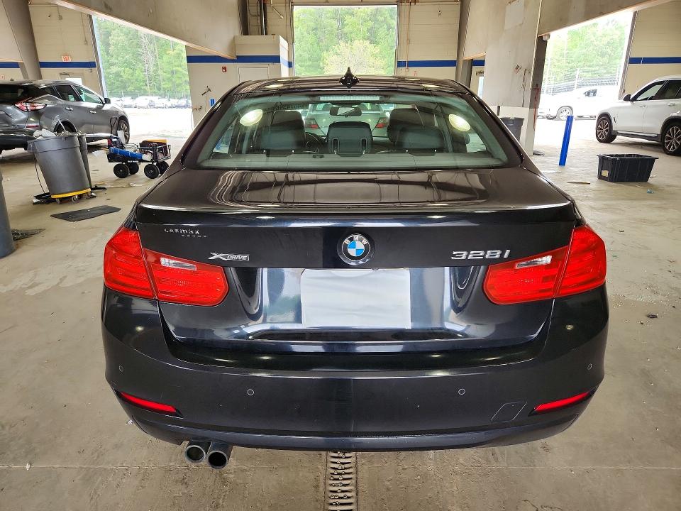 Photo 6 from auction – 2015 BMW 328 with VIN WBA3B5G50FNS17708