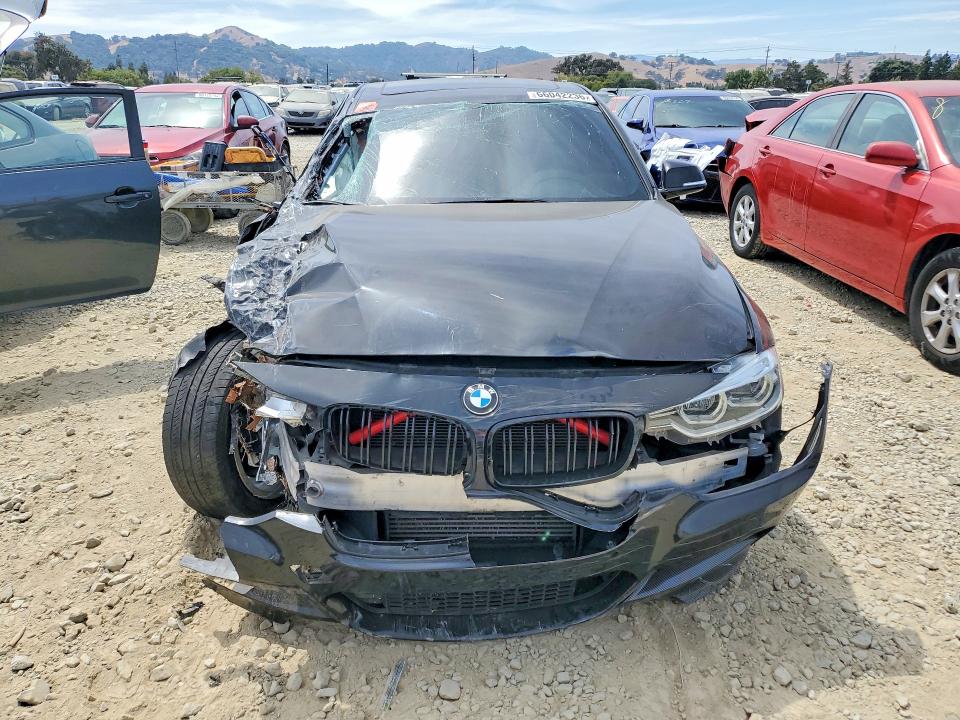 Photo 5 from auction – 2016 BMW 328 with VIN WBA8E9G53GNU28343