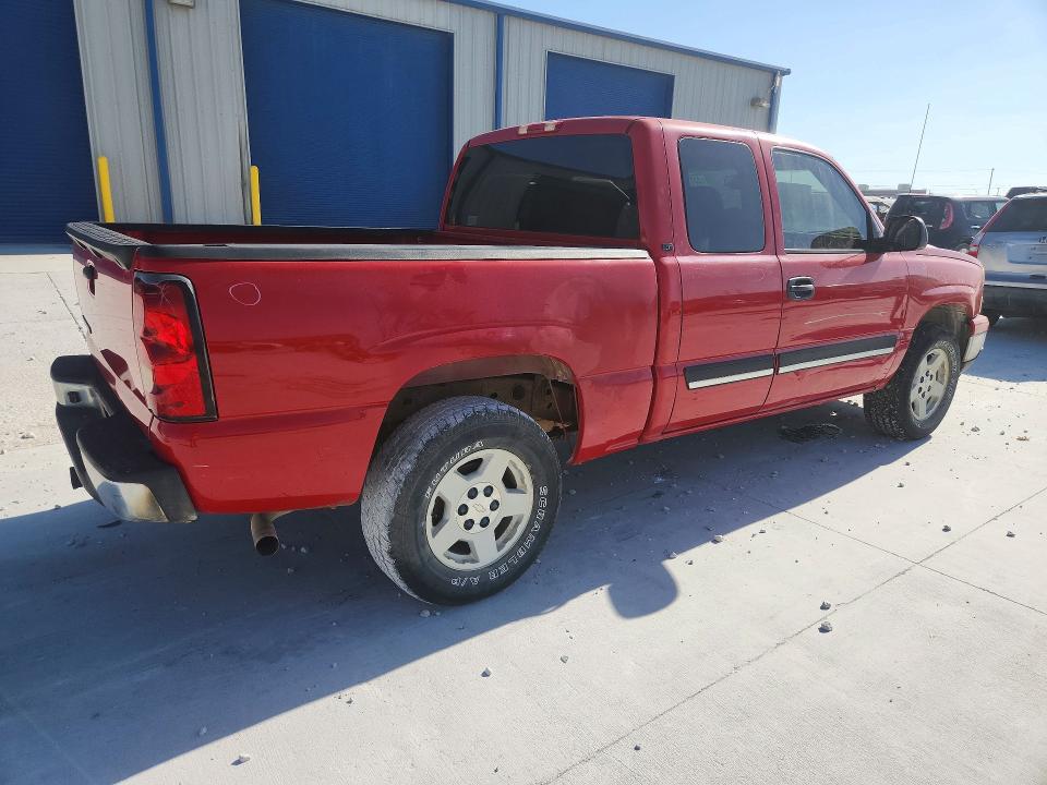 Photo 3 from auction – 2006 CHEVROLET SILVERADO with VIN 1GCEC19T16Z113329