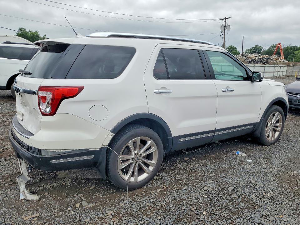 Photo 3 from auction – 2018 FORD EXPLORER with VIN 1FM5K8F82JGB73535