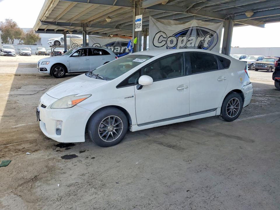 TOYOTA PRIUS 2011 z numerem VIN JTDKN3DU4B5371242 - Zdjęcie z aukcji