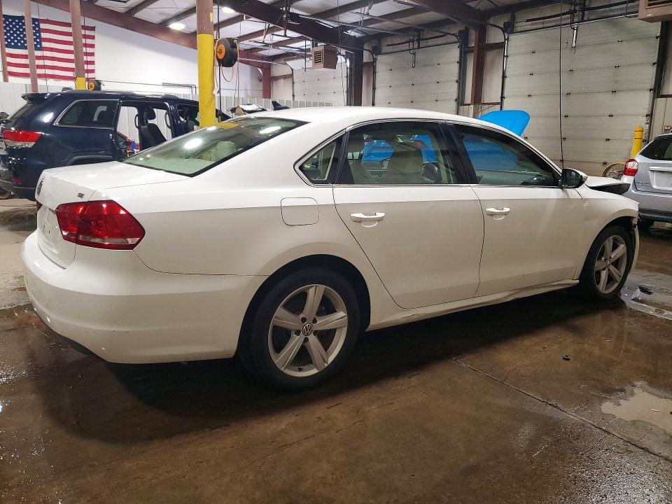 Photo 3 from auction – 2012 VOLKSWAGEN PASSAT with VIN 1VWBP7A32CC095215