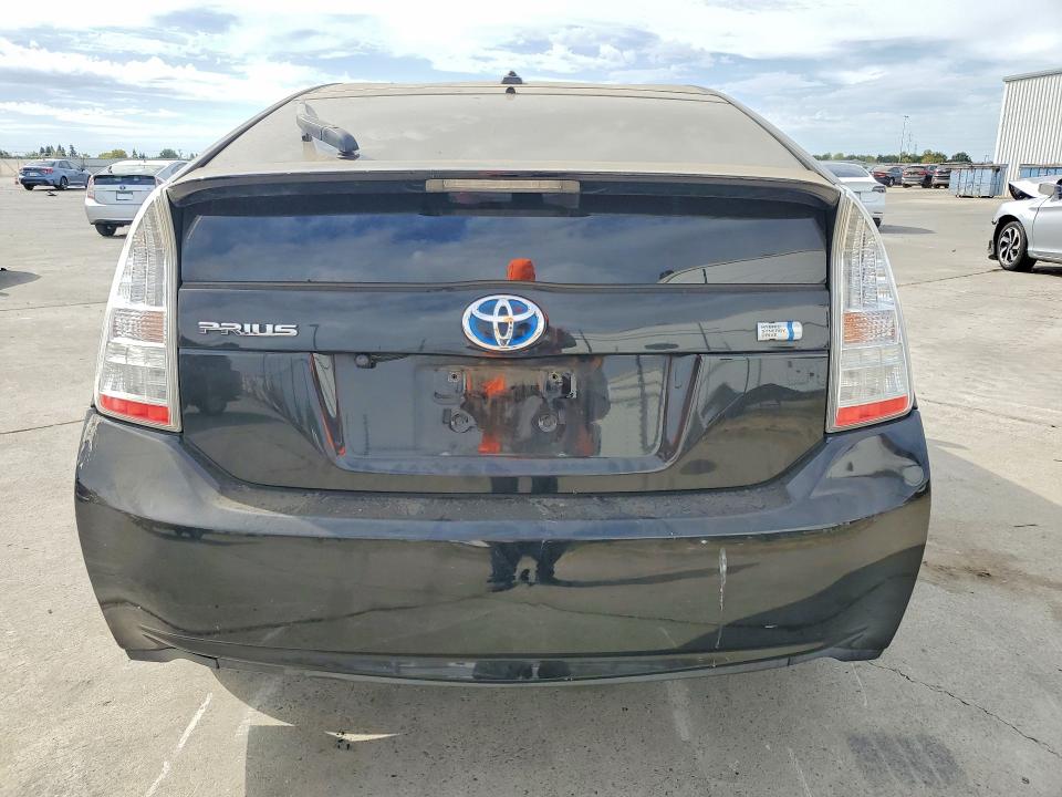 Photo 6 from auction – 2011 TOYOTA PRIUS with VIN JTDKN3DU3B1455172