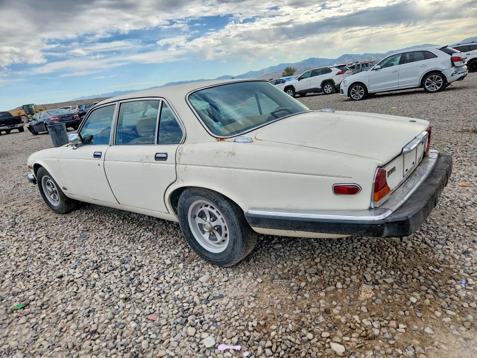 Photo 2 from auction – 1986 JAGUAR XJ6 with VIN SAJAV1343GC436880