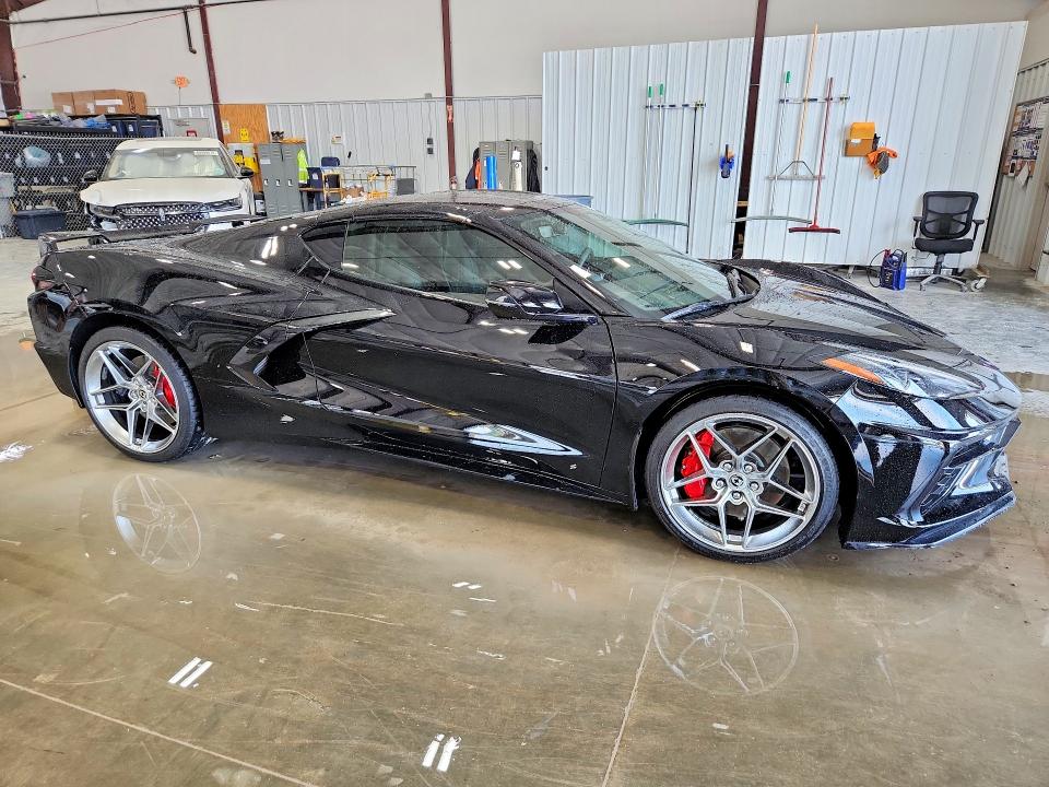 Photo 4 from auction – 2021 CHEVROLET CORVETTE with VIN 1G1YB2D41M5114418