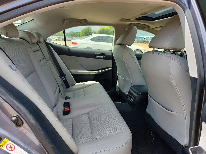 Photo 10 from auction – 2015 LEXUS IS with VIN JTHBF1D26F5055331