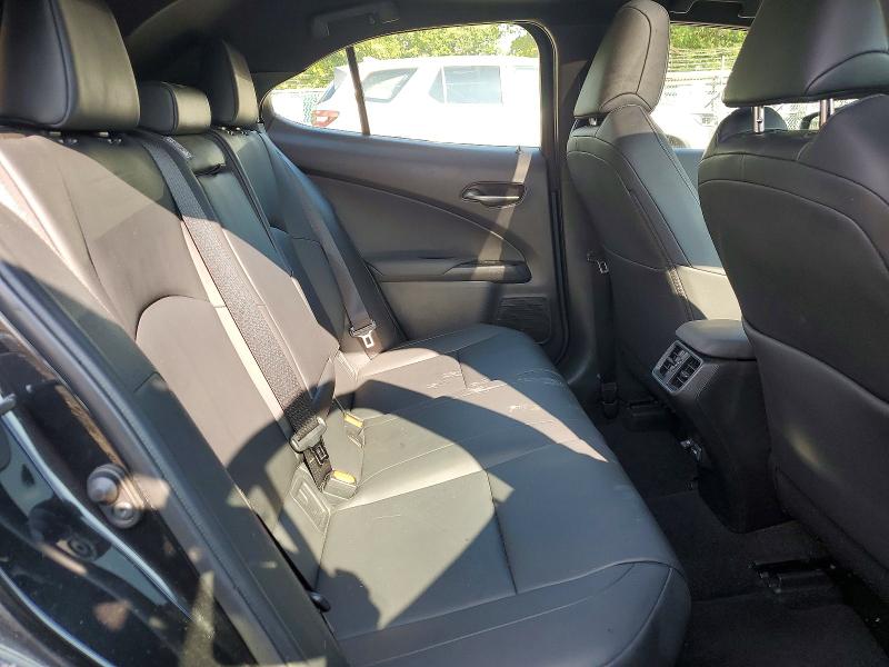 Photo 10 from auction – 2021 LEXUS UX with VIN JTHP9JBHXM2037546