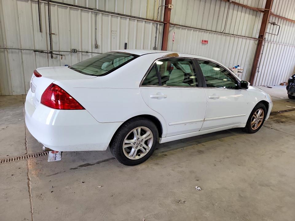 Photo 3 from auction – 2007 HONDA ACCORD with VIN 1HGCM56307A027639