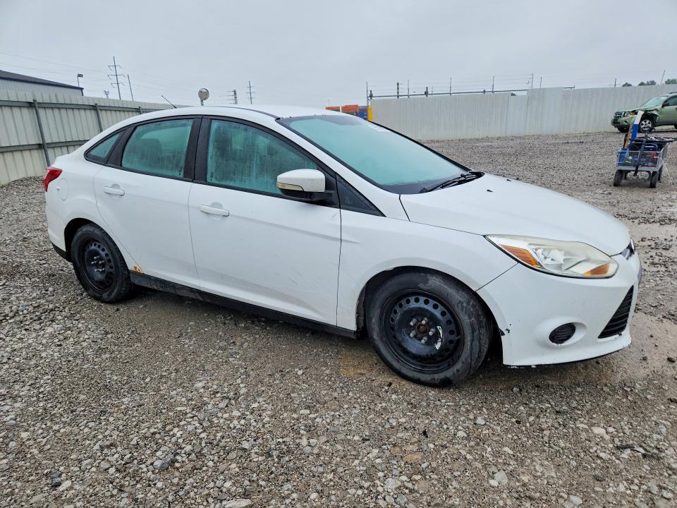 Photo 4 from auction – 2012 FORD FOCUS with VIN 1FAHP3F27CL272210