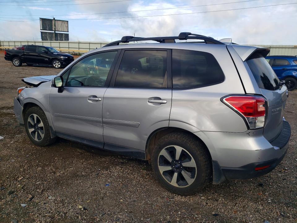 Photo 2 from auction – 2017 SUBARU FORESTER with VIN JF2SJAGC0HH543200