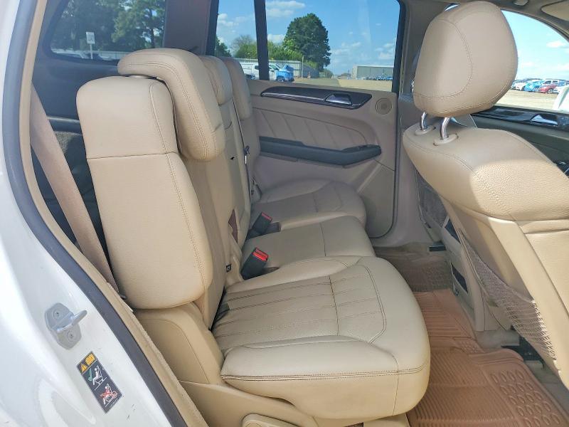 Photo 11 from auction – 2015 MERCEDES-BENZ GL with VIN 4JGDF2EE9FA521054