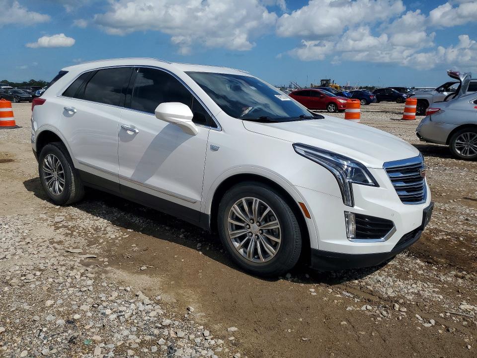 Photo 4 from auction – 2019 CADILLAC XT5 with VIN 1GYKNCRS6KZ205346