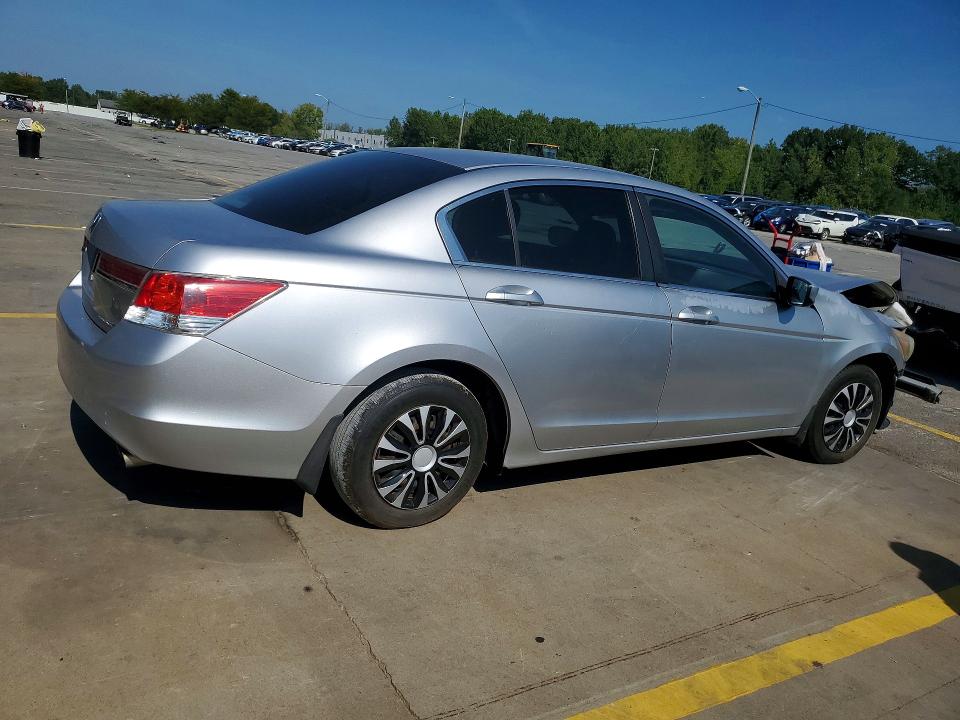 Photo 3 from auction – 2011 HONDA ACCORD with VIN 1HGCP2F68BA006188