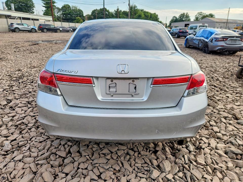 Photo 6 from auction – 2012 HONDA ACCORD with VIN 1HGCP2F39CA023976