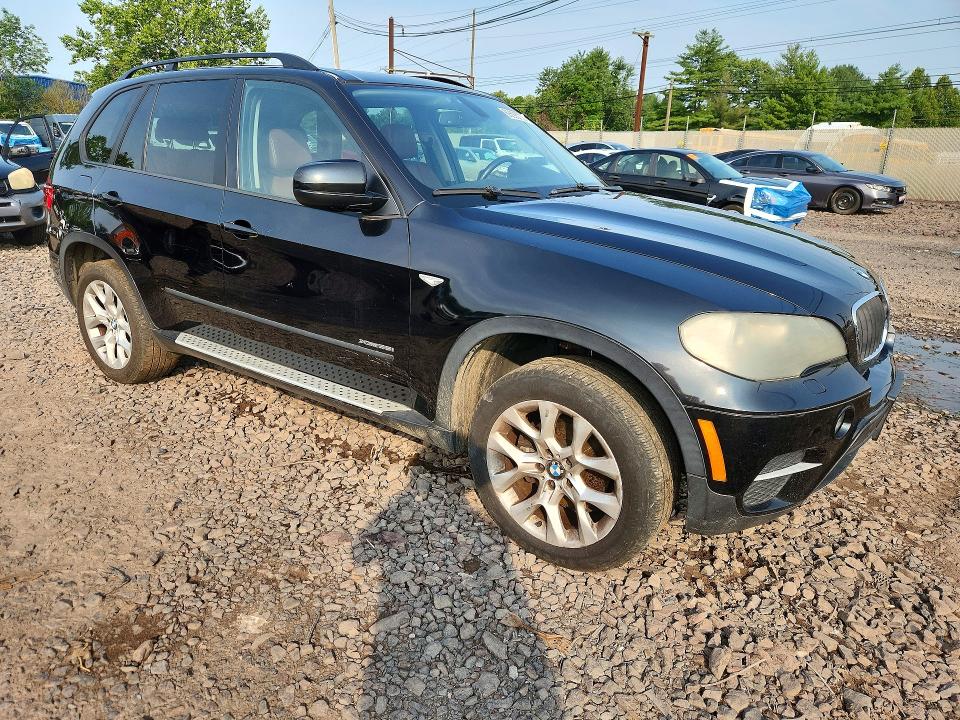 Photo 4 from auction – 2011 BMW X5 with VIN 5UXZV4C58BL408463