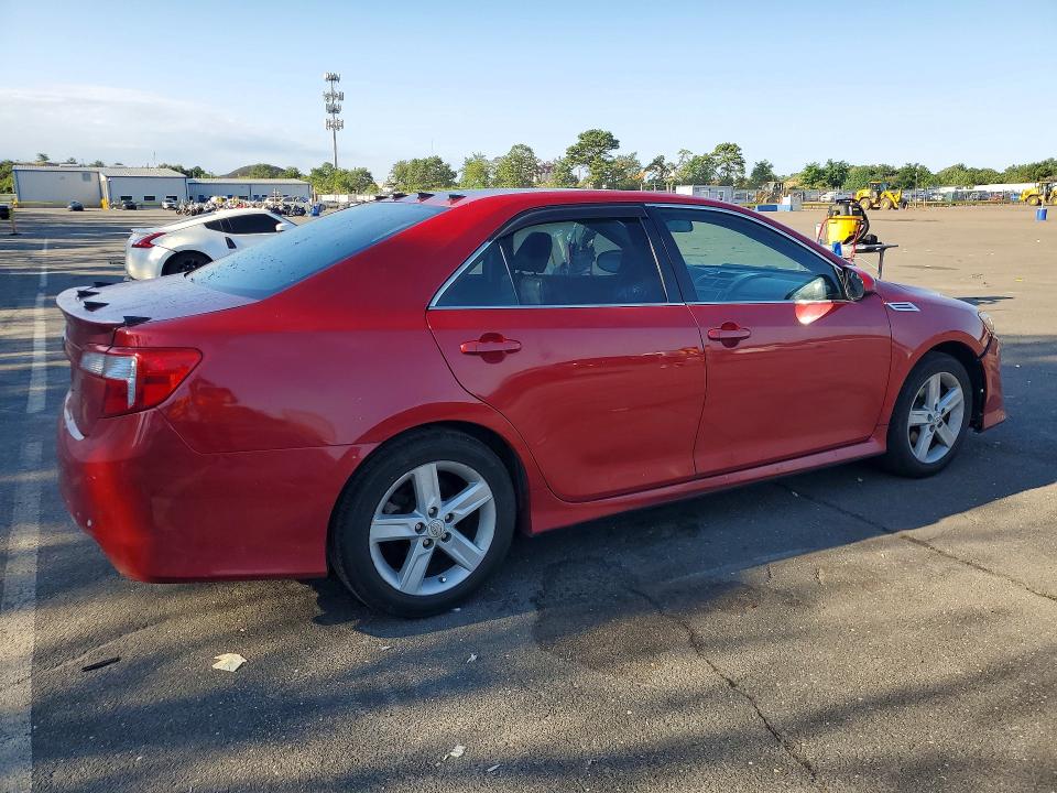 Photo 3 from auction – 2012 TOYOTA CAMRY with VIN 4T1BF1FK6CU598528