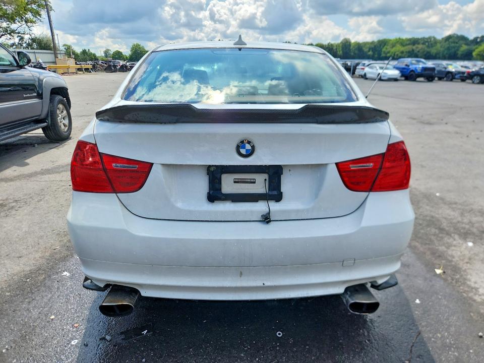 Photo 6 from auction – 2009 BMW 328 with VIN WBAPK53559A514881