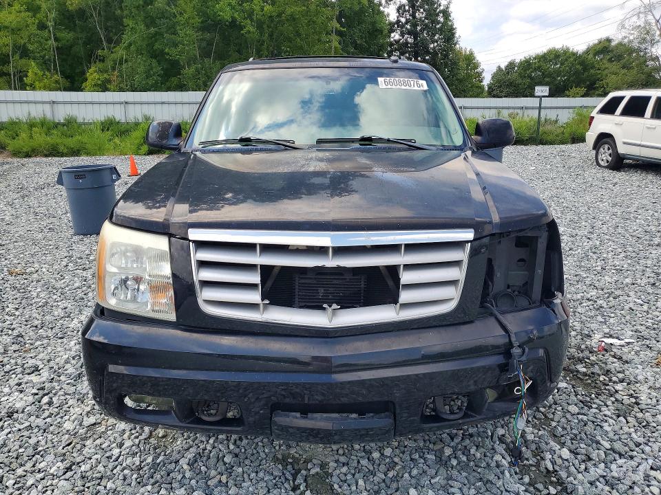 Photo 5 from auction – 2002 CADILLAC ESCALADE with VIN 1GYEK63N82R276669