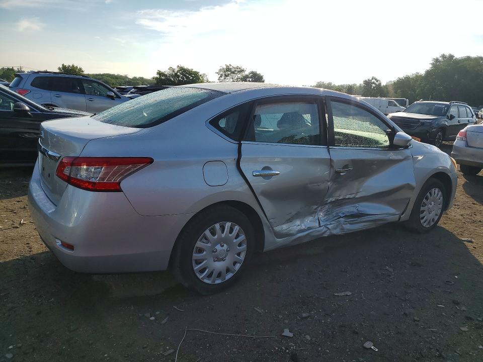Photo 3 from auction – 2015 NISSAN SENTRA with VIN 3N1AB7AP1FY349527