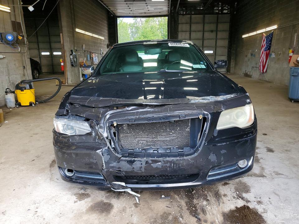 صورة رقم 5 من المزاد - 2014 CHRYSLER 300C مع VIN 2C3CCAKG8EH243969