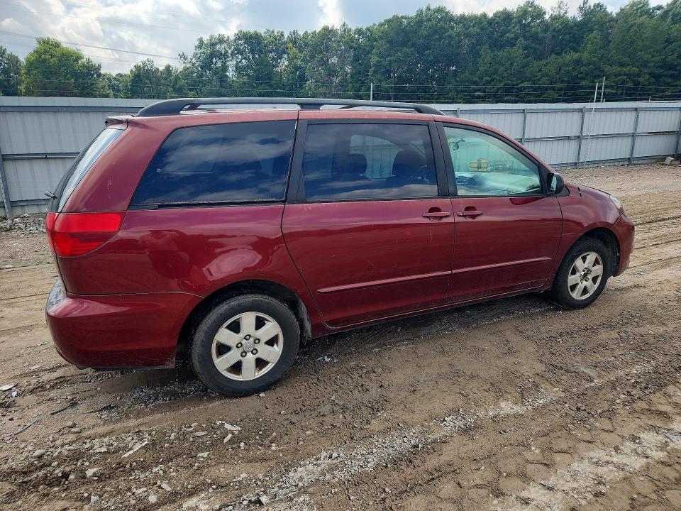 Photo 3 from auction – 2004 TOYOTA SIENNA with VIN 5TDZA23C74S055246