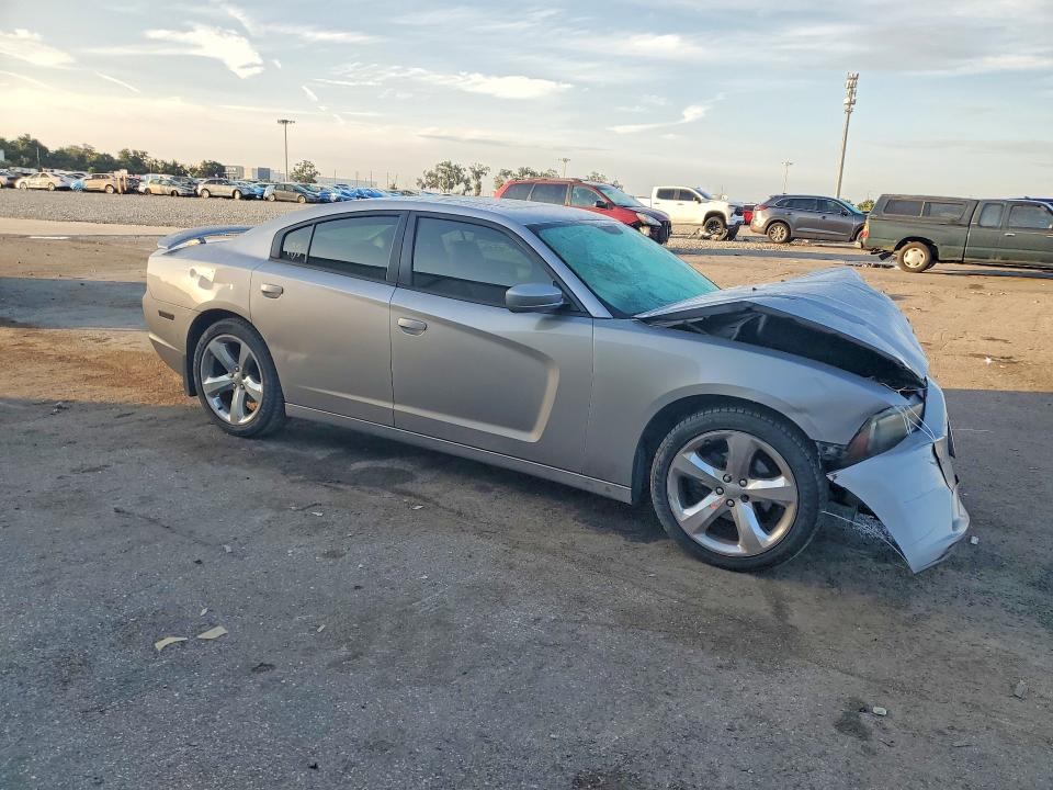 Photo 4 from auction – 2014 DODGE CHARGER with VIN 2C3CDXHG4EH105434