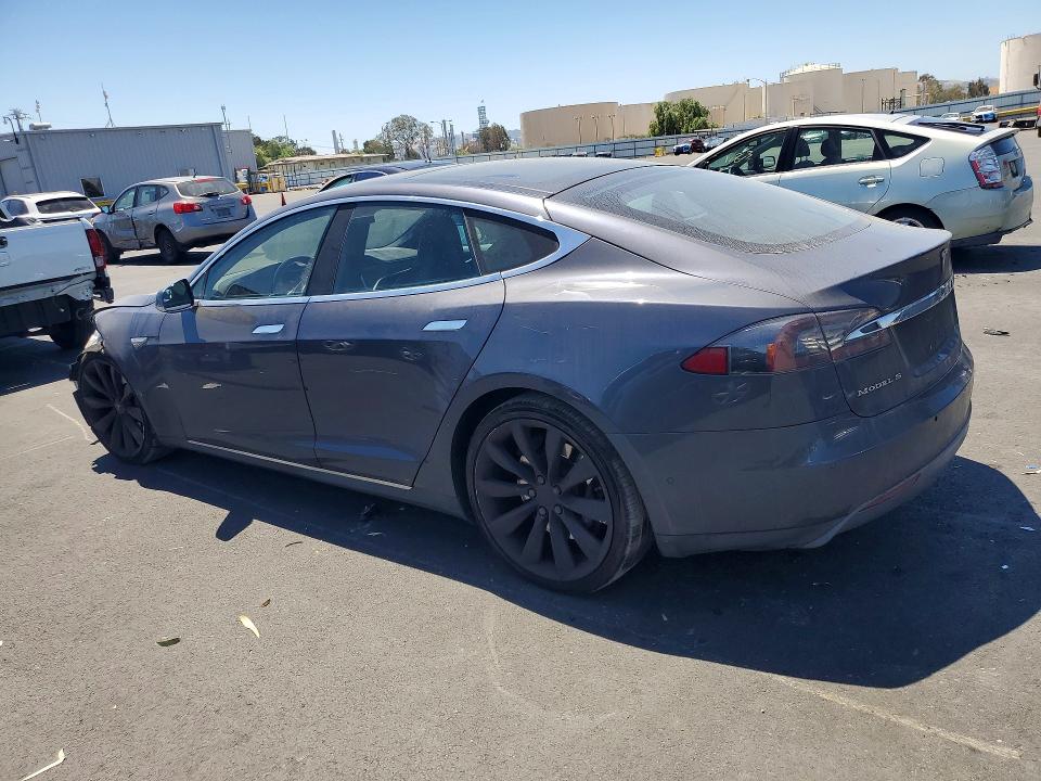 Photo 2 from auction – 2016 TESLA MODEL S with VIN 5YJSA1E29GF132479
