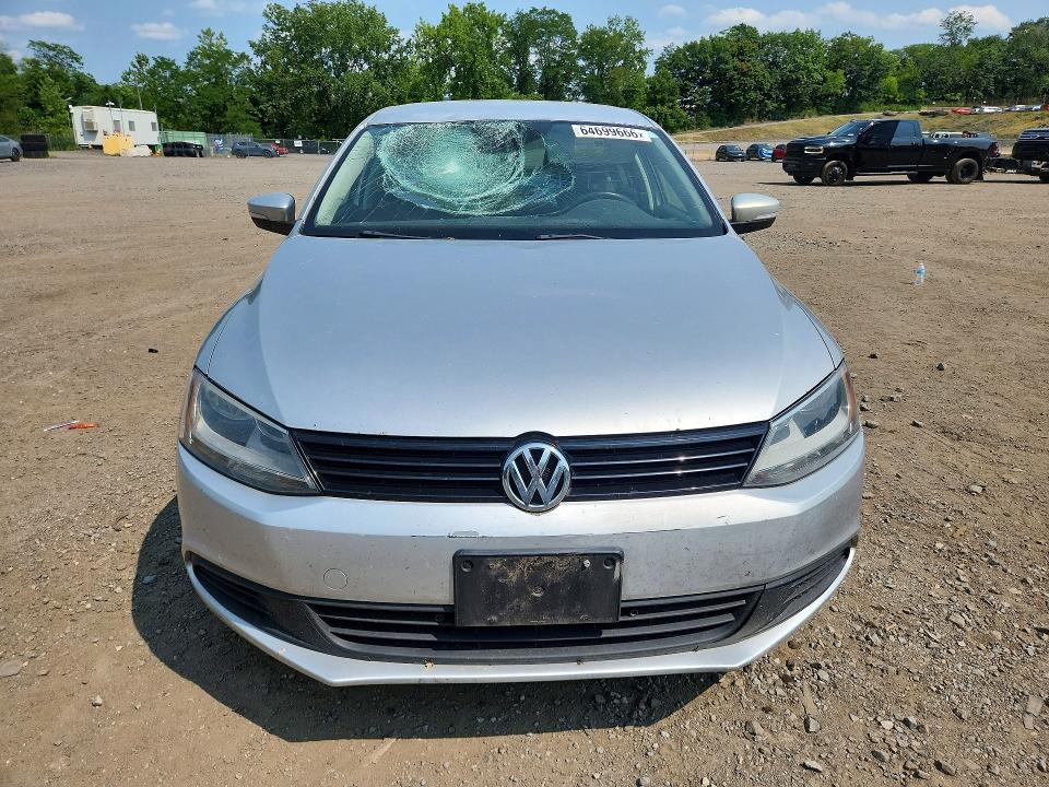 Photo 5 from auction – 2011 VOLKSWAGEN JETTA with VIN 3VWDZ7AJ1BM346692