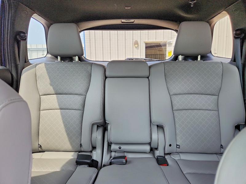 Photo 10 from auction – 2021 HONDA PASSPORT with VIN 5FNYF8H93MB015165