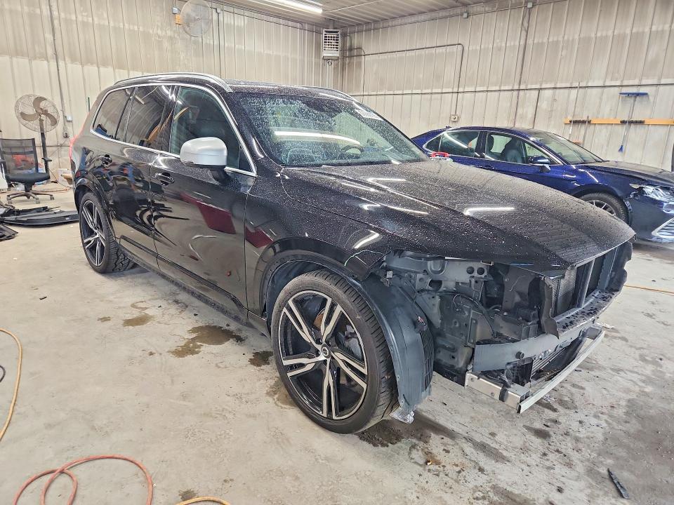 Photo 4 from auction – 2017 VOLVO XC90 with VIN YV4A22PM8H1107934