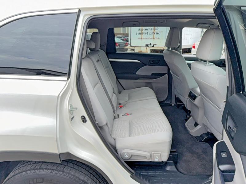 Photo 6 from auction – 2014 TOYOTA HIGHLANDER with VIN 5TDBKRFH1ES015566