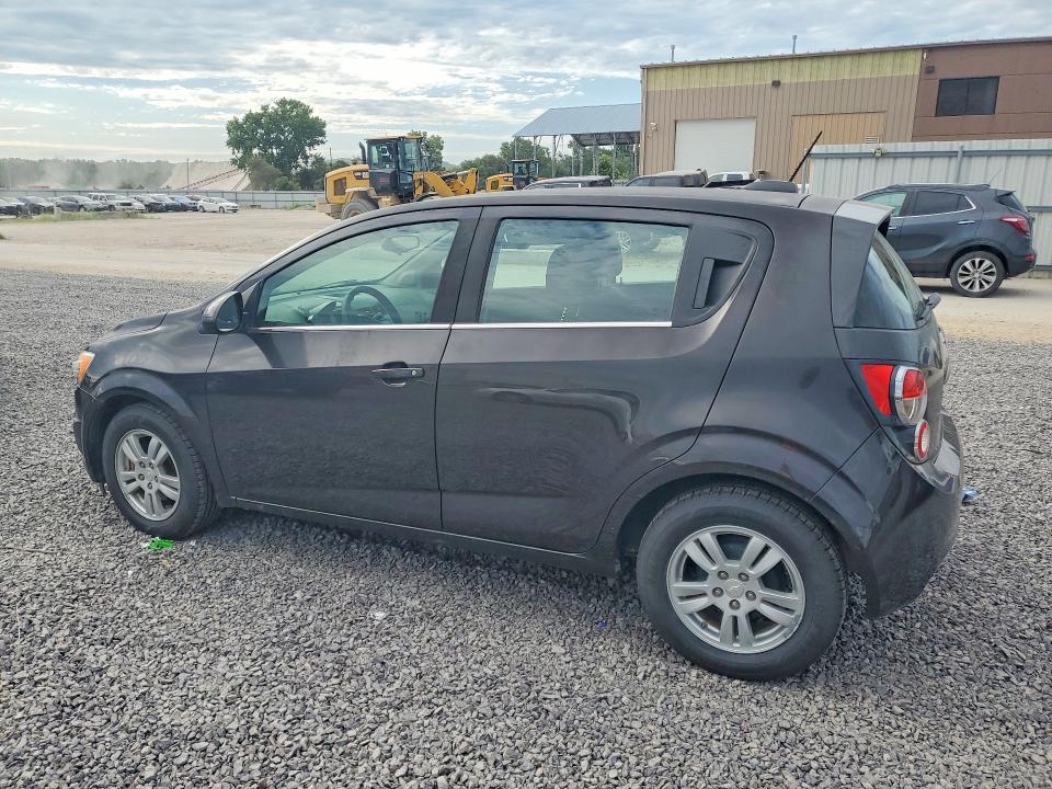 Photo 2 from auction – 2015 CHEVROLET SONIC with VIN 1G1JC6SG2F4192847