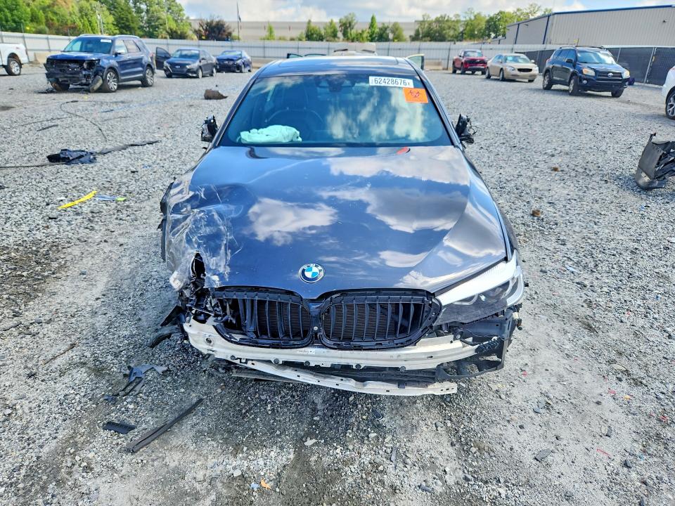 Photo 5 from auction – 2019 BMW 540 with VIN WBAJE5C52KWE66457
