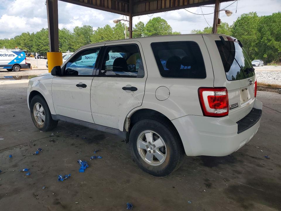 Photo 2 from auction – 2009 FORD ESCAPE with VIN 1FMCU027X9KA74907