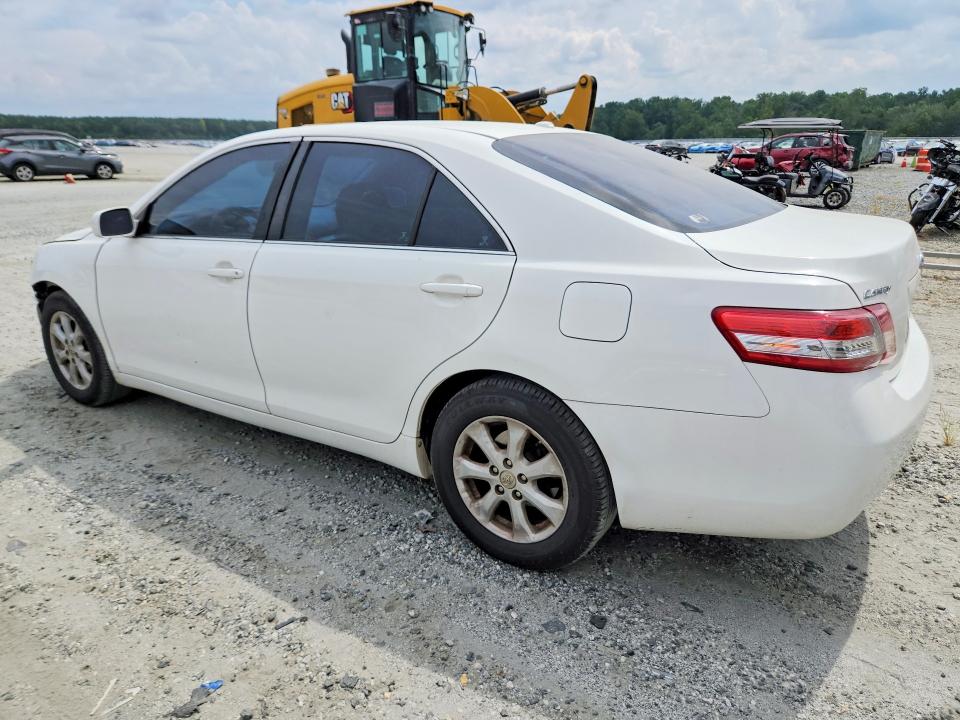 Photo 2 from auction – 2011 TOYOTA CAMRY with VIN 4T1BF3EK2BU771215