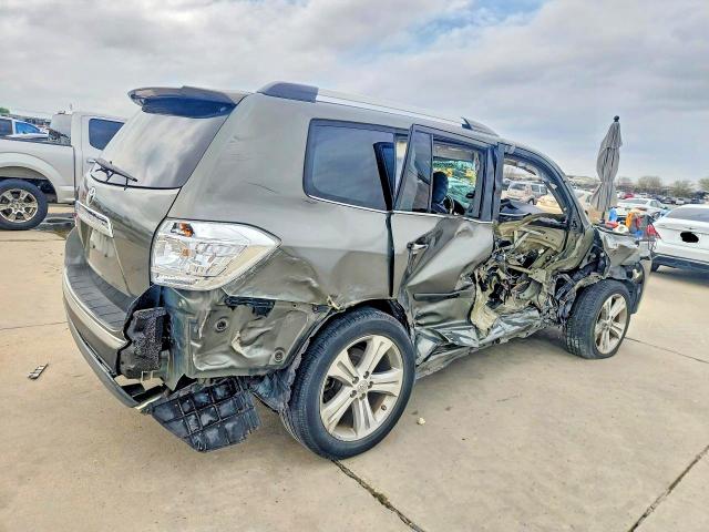 Photo 3 from auction – 2011 TOYOTA HIGHLANDER with VIN 5TDYK3EH8BS033695