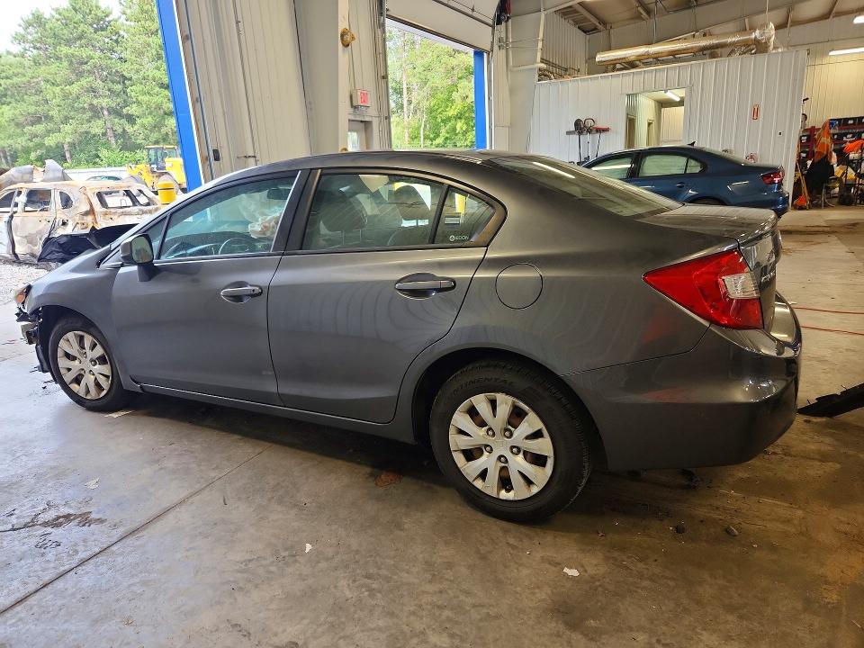 Photo 2 from auction – 2012 HONDA CIVIC with VIN 19XFB2E57CE044836