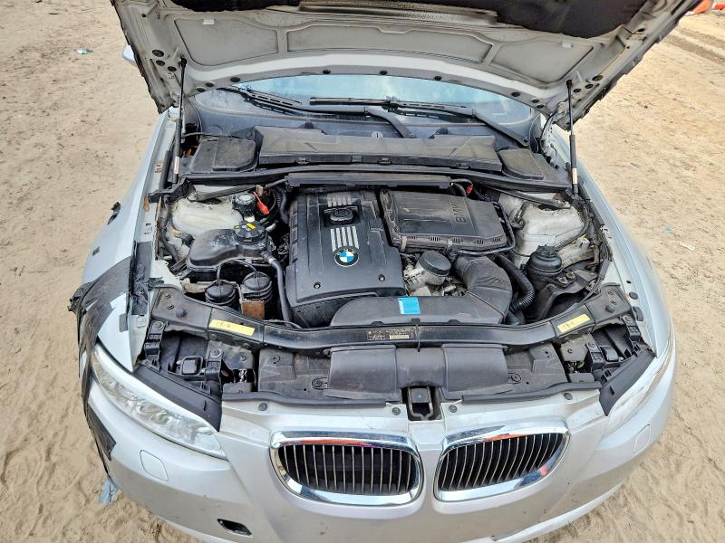 Photo 11 from auction – 2007 BMW 335 with VIN WBAWB73587PV82321