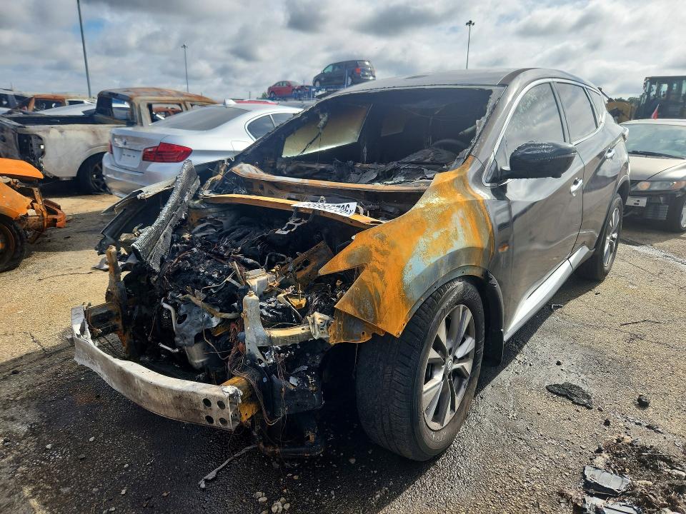NISSAN MURANO 2018 with VIN 5N1AZ2MH7JN102403 - Photo from auction