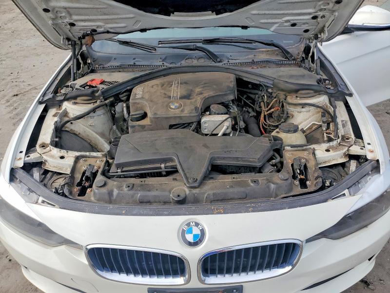 Photo 11 from auction – 2014 BMW 328 with VIN WBA3B5C53EP543379