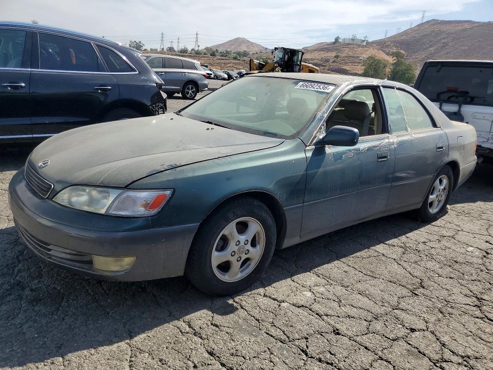 LEXUS ES 1998 z numerem VIN JT8BF28G8W5038235 - Zdjęcie z aukcji