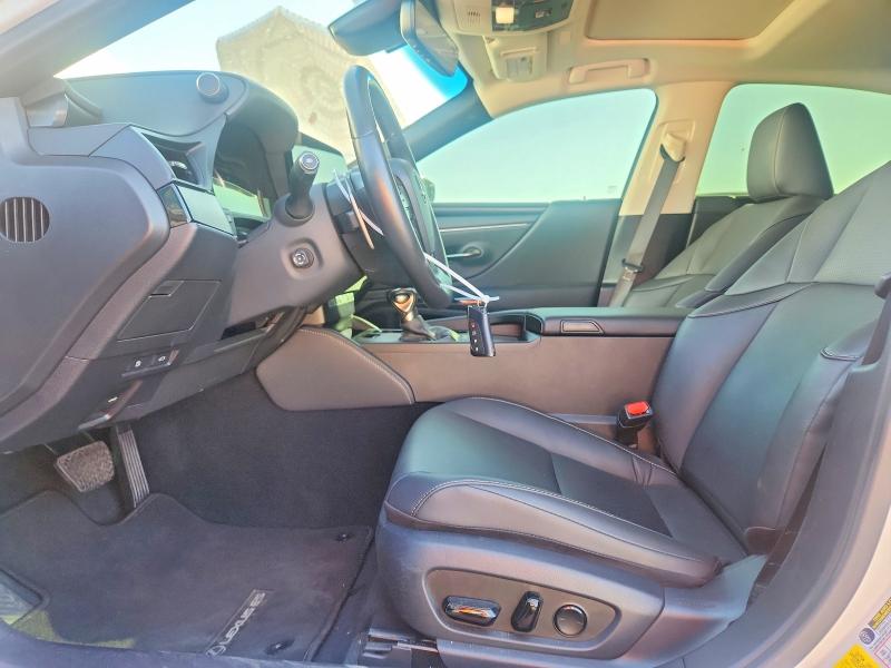 Фото 7 с аукциона – 2025 LEXUS ES 300H с VIN 58ADA1C12SU065831