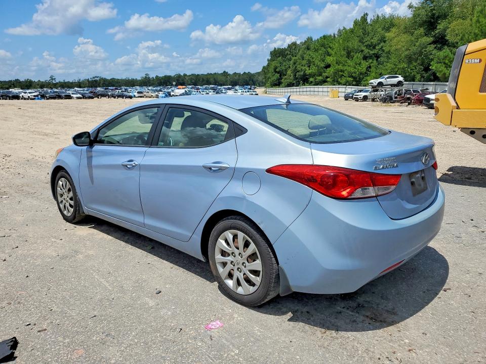 Photo 2 from auction – 2012 HYUNDAI ELANTRA with VIN KMHDH4AE9CU430775