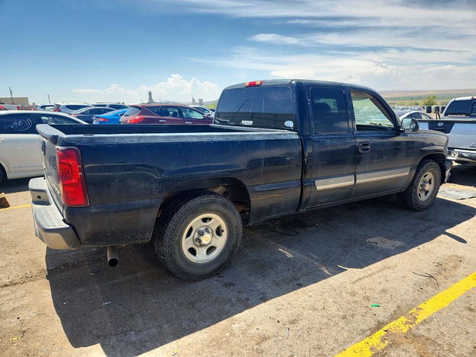 Photo 3 from auction – 2003 CHEVROLET SILVERADO with VIN 2GCEC19V731354771