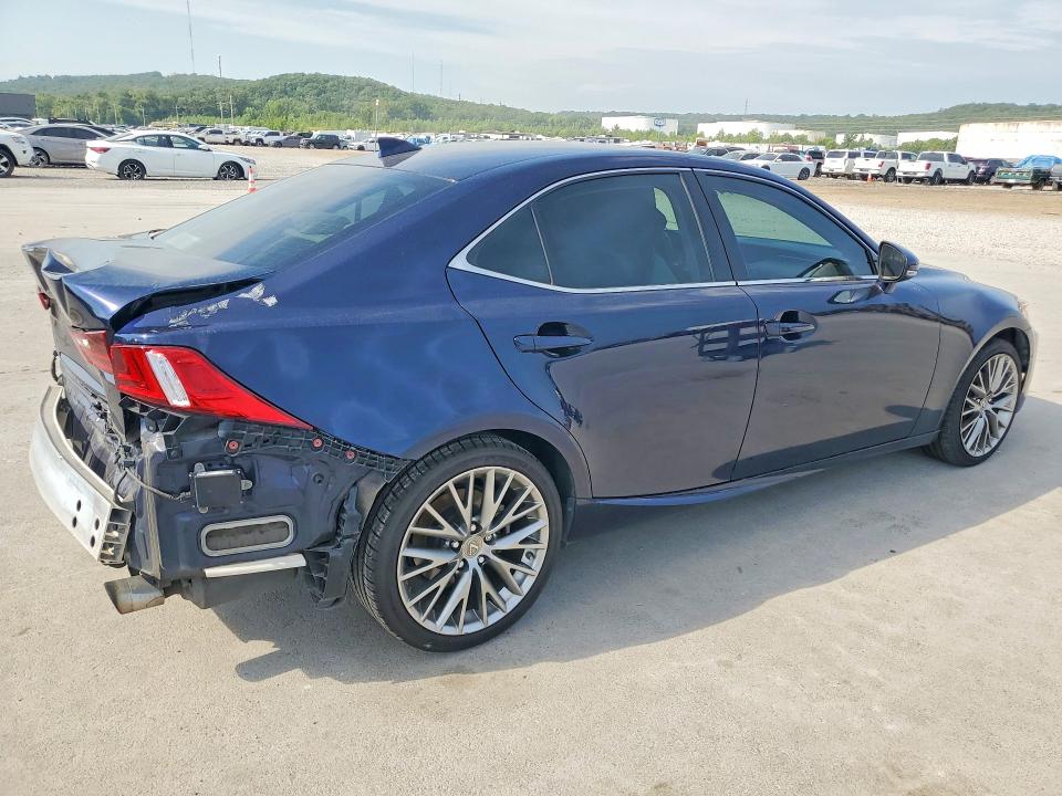 Photo 3 from auction – 2015 LEXUS IS with VIN JTHCF1D2XF5019548